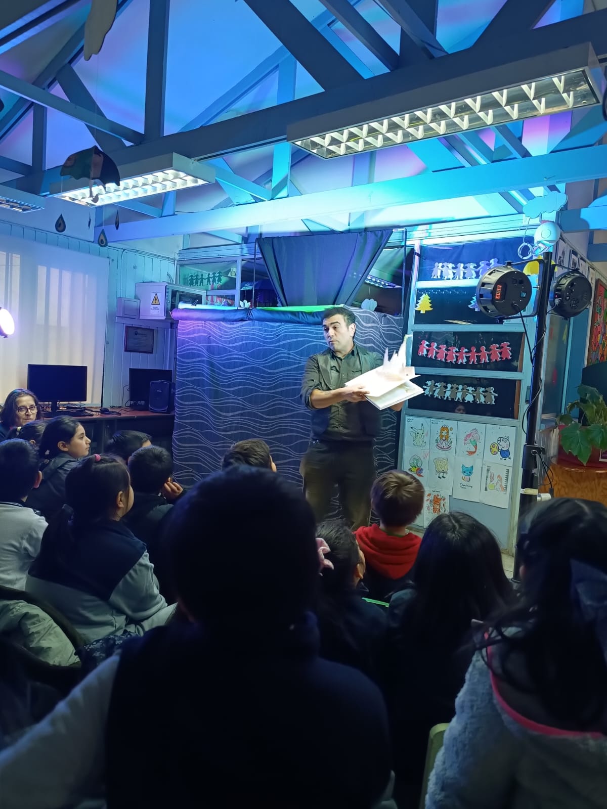 Música y Teatro en la Biblioteca Pedro de Valdivia